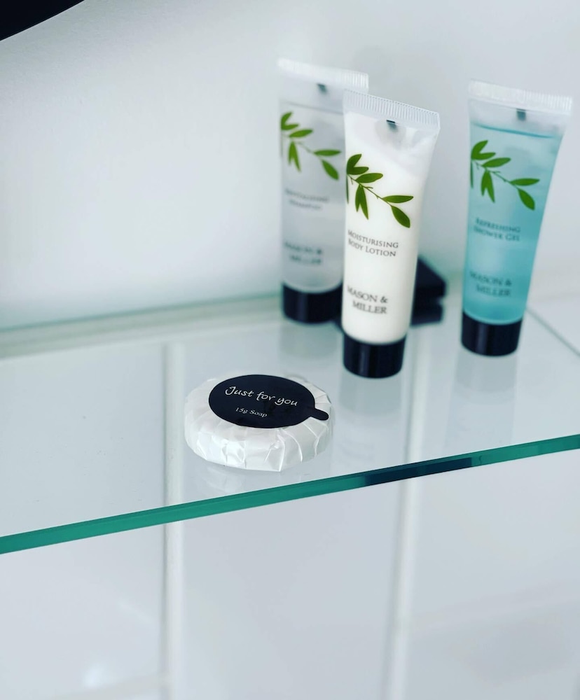 Ramsgate Vacations - White Stag Lodge - Property Image 10