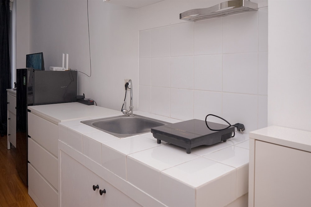 Warm Studio Apartment M-Town Residence