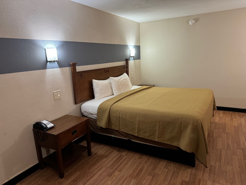 Marshall Vacations - Americas Best Value Inn Marshall - Property Image 13