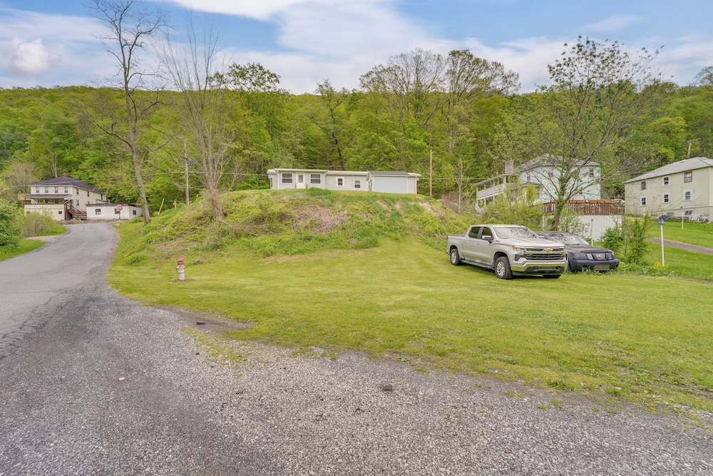 15 Mi to Raystown Lake: Riddlesburg Getaway!