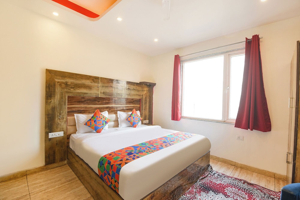 Fabhotel Dev Residency