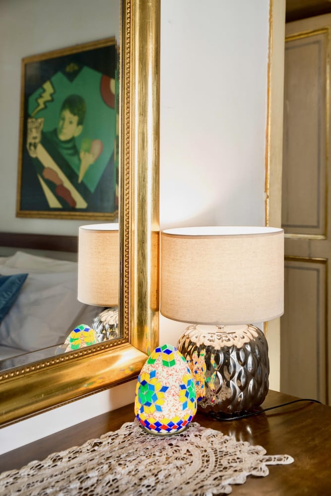 Estate4home - Trevi Fountain Apartment