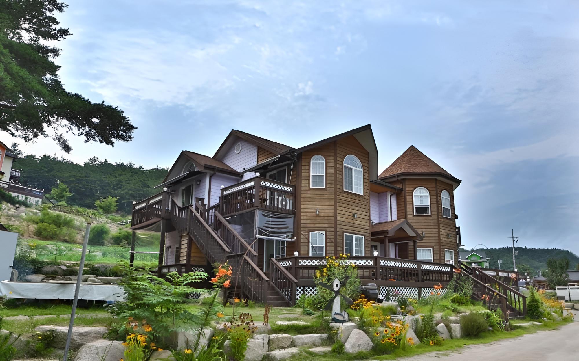 Gyeongju Tenderness Pension view 4