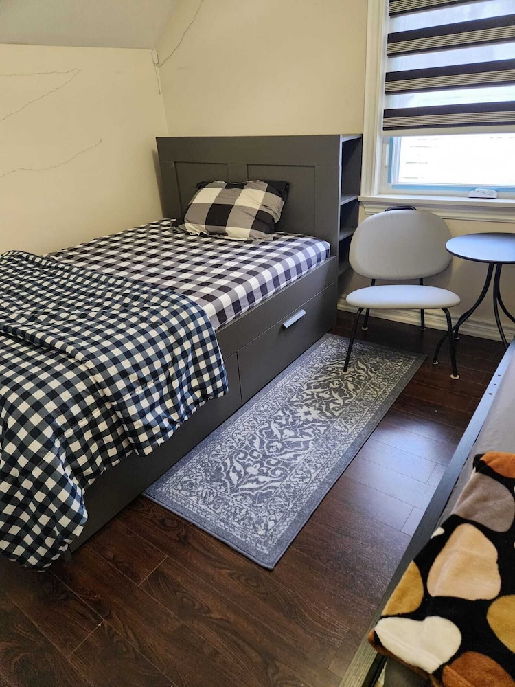 Room-double Room 2 Brampton Toronto Cana