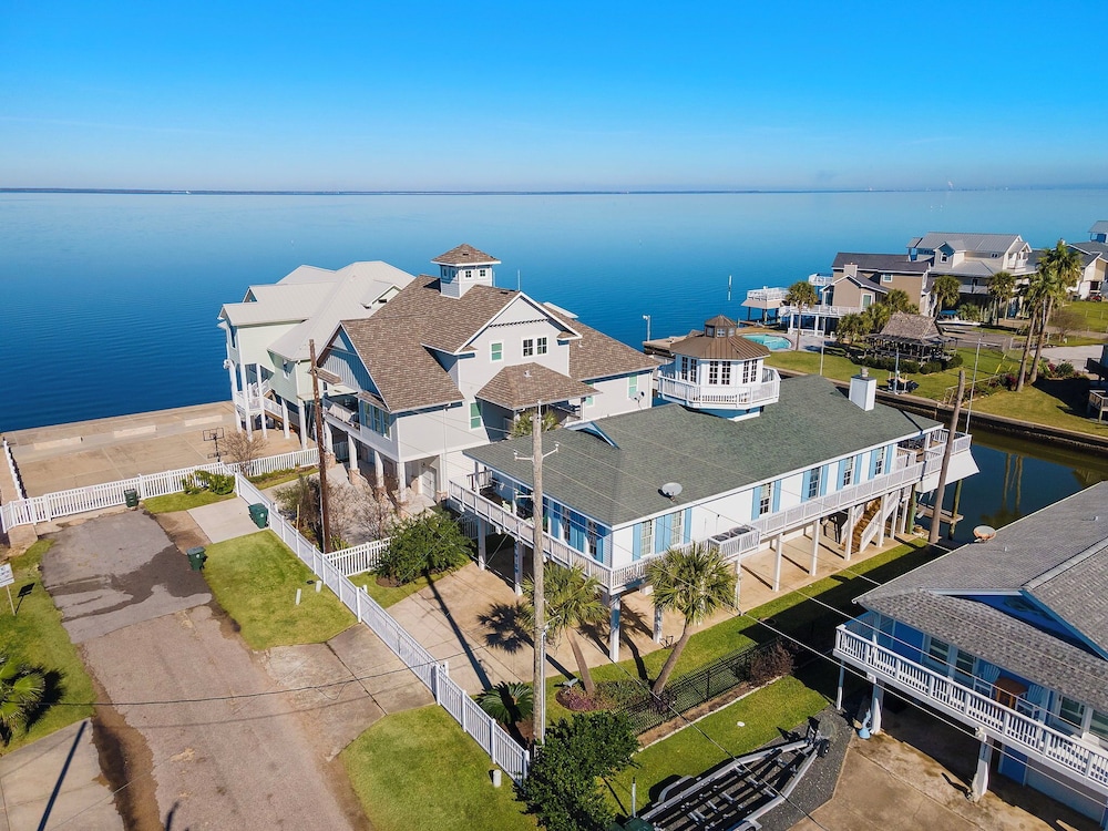 Reelview by Ryson Vacation Rentals