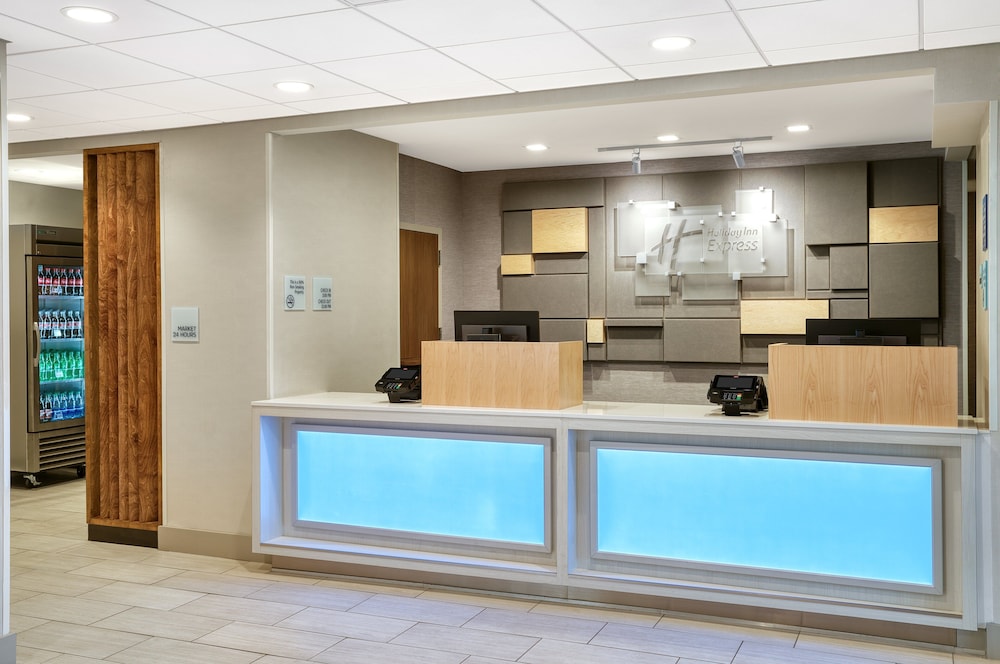 Statesboro Vacations - Holiday Inn Express Statesboro, an IHG Hotel - Property Image 16