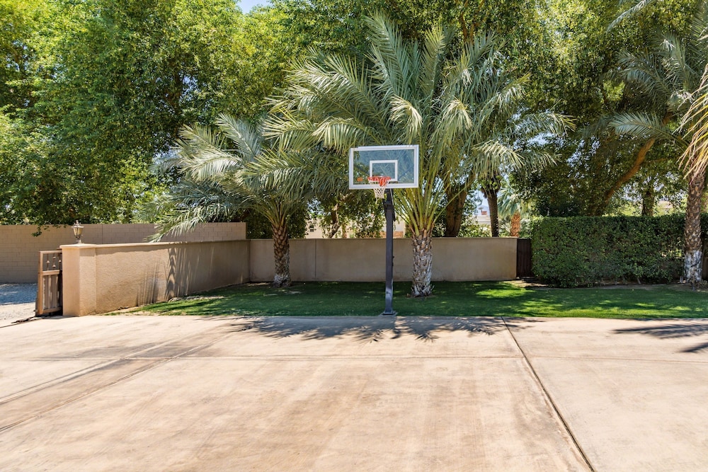 The Date Palm Estate by Avantstay Luxurious Private Retreat