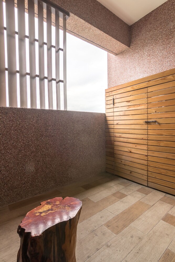 Jhongshan Building B&B