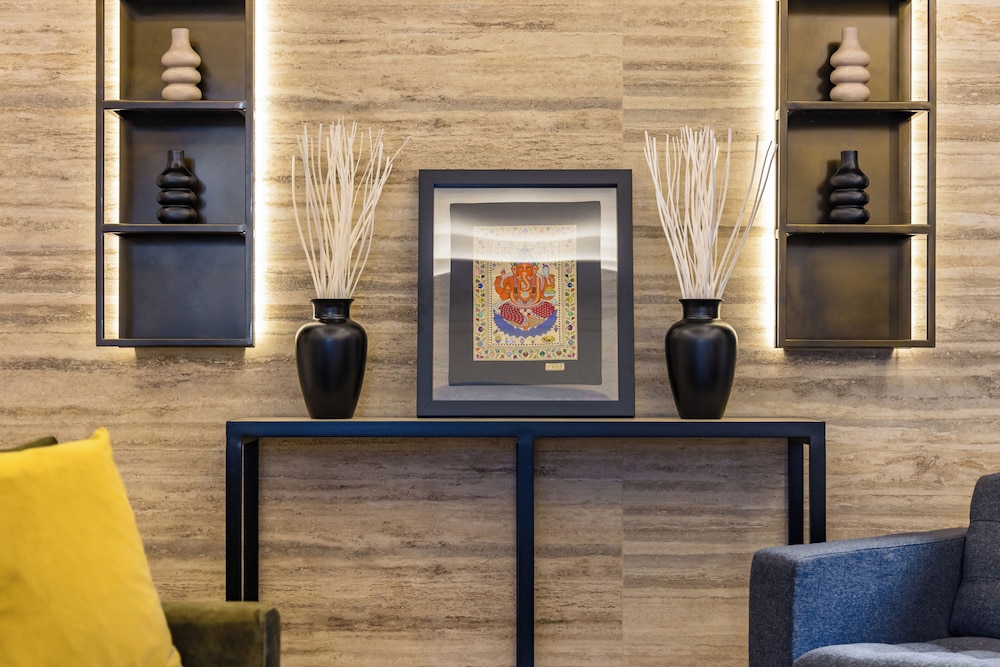Chic Lifestyle Apartment