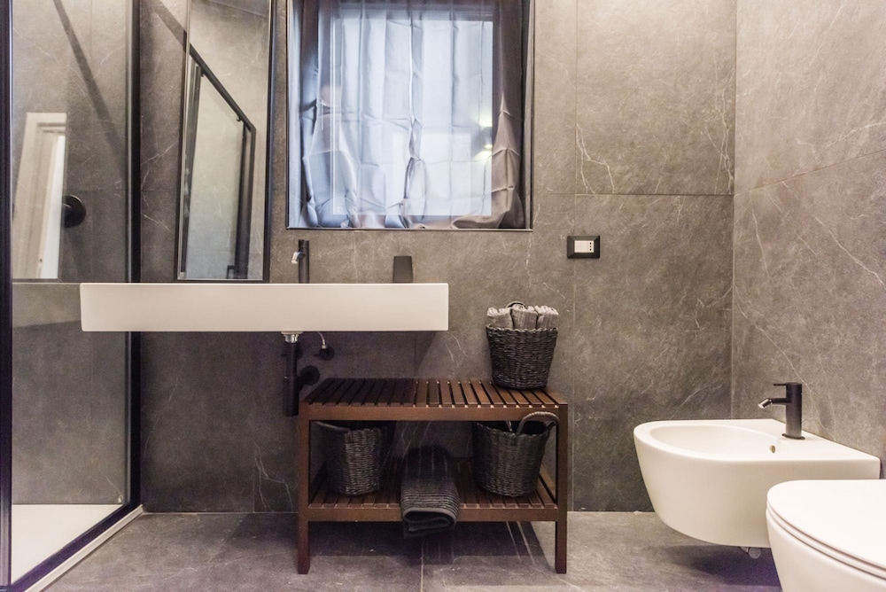 Leone Apartment With Garden by Wonderful Italy