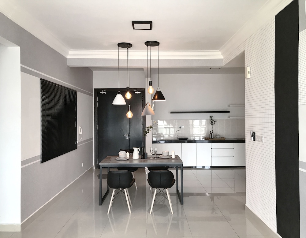 Boulevard Service Apartment KL by Airhost