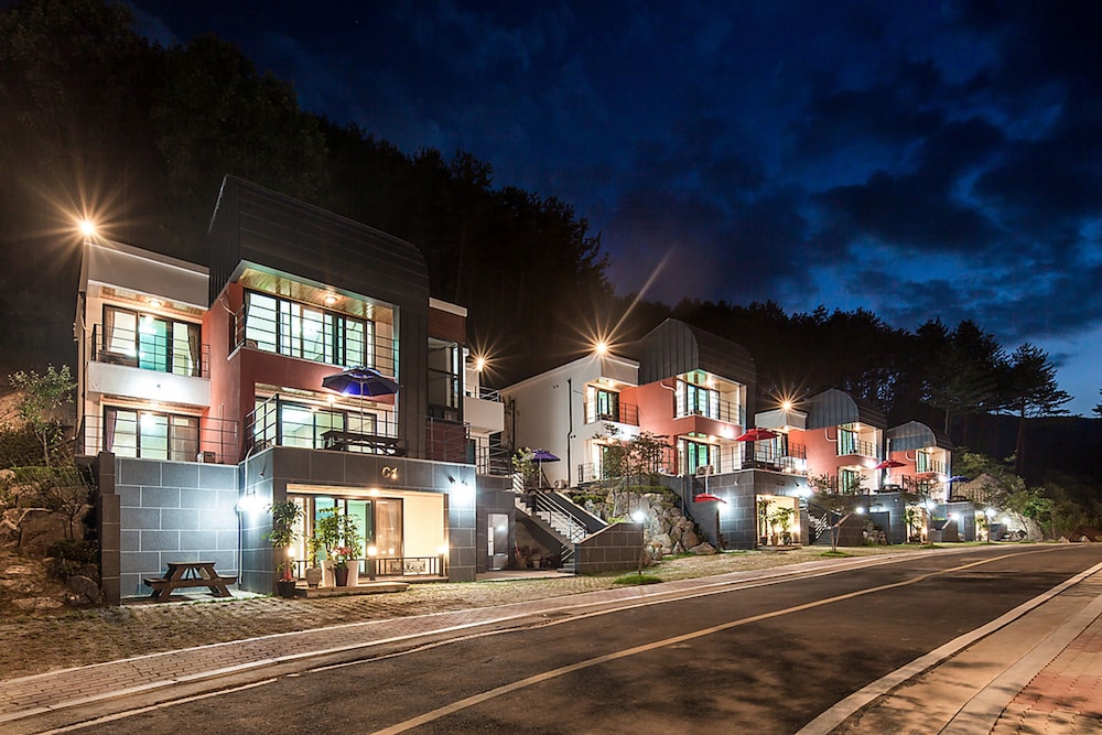 Yeoninsan Hot Spring Resort