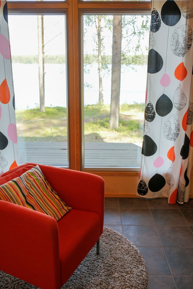 Kuoreksenniemi Villas & Lakehouse view 5