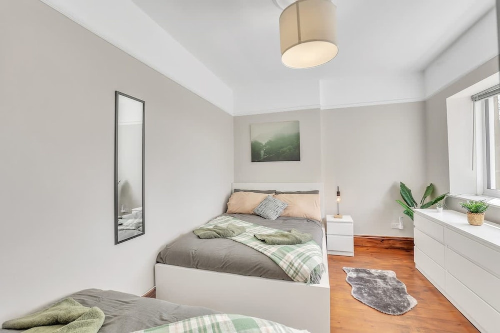 Cozy 2 Bedroom Cottage