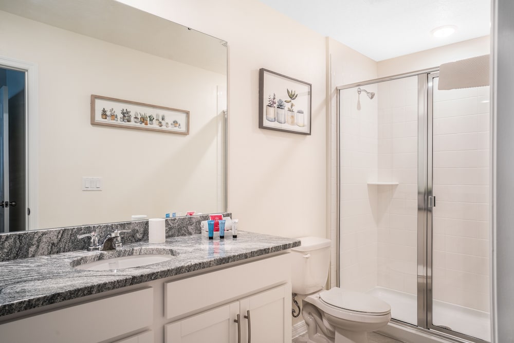 1804 Tropical Palms Circle - Image 3