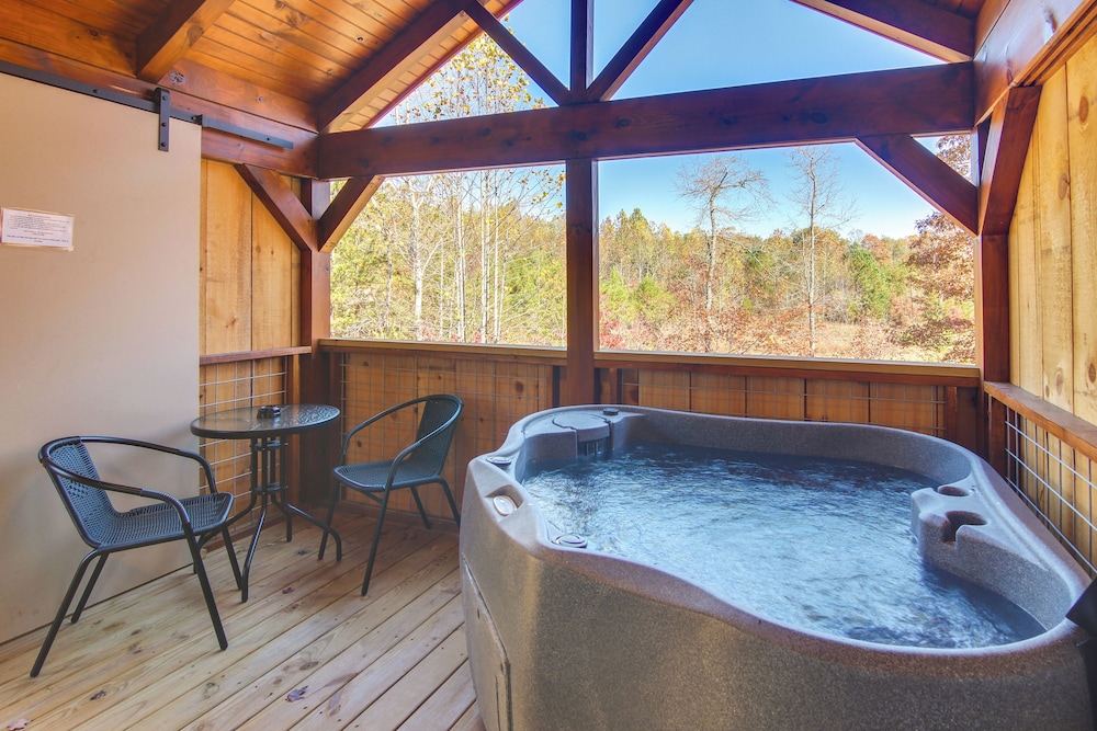 Sweet Thang: Romantic Blue Ridge Mtns Getaway