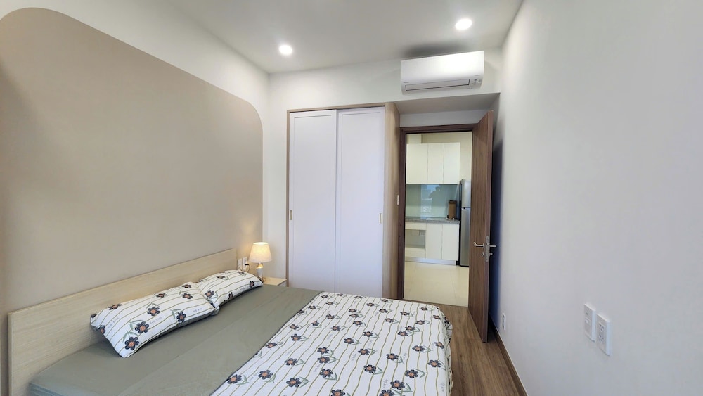 Homie's The Glory Apartment