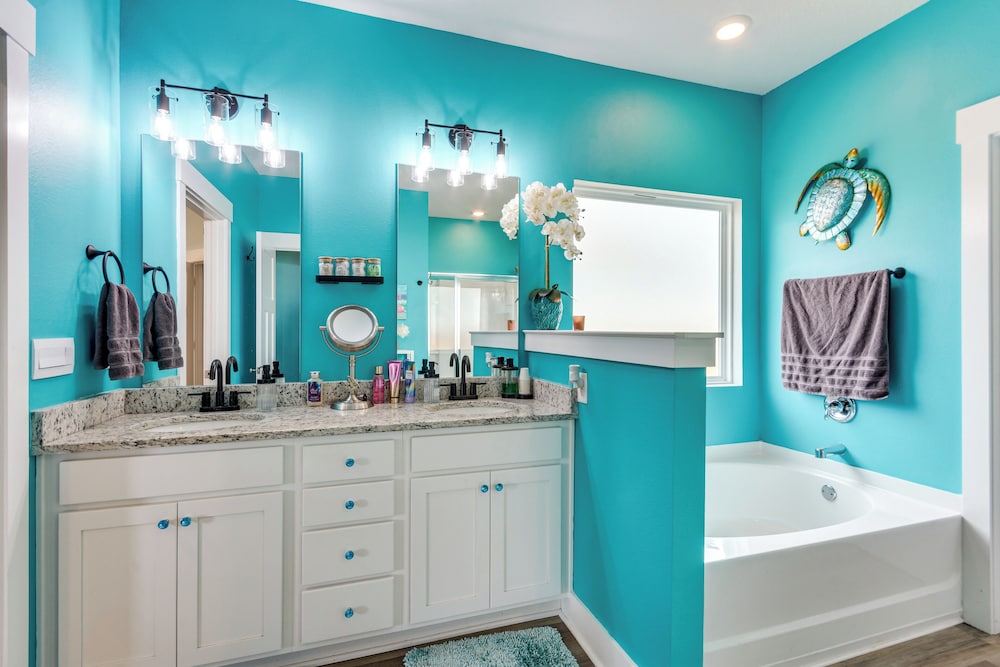 Pet-friendly Pensacola Home w/ Fenced Backyard