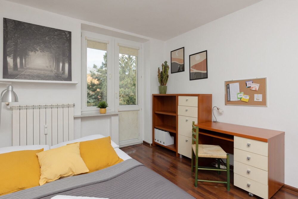 Warsaw Airport Apartment by Renters view 5