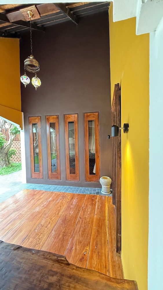Kawarin Kanpuri Villas