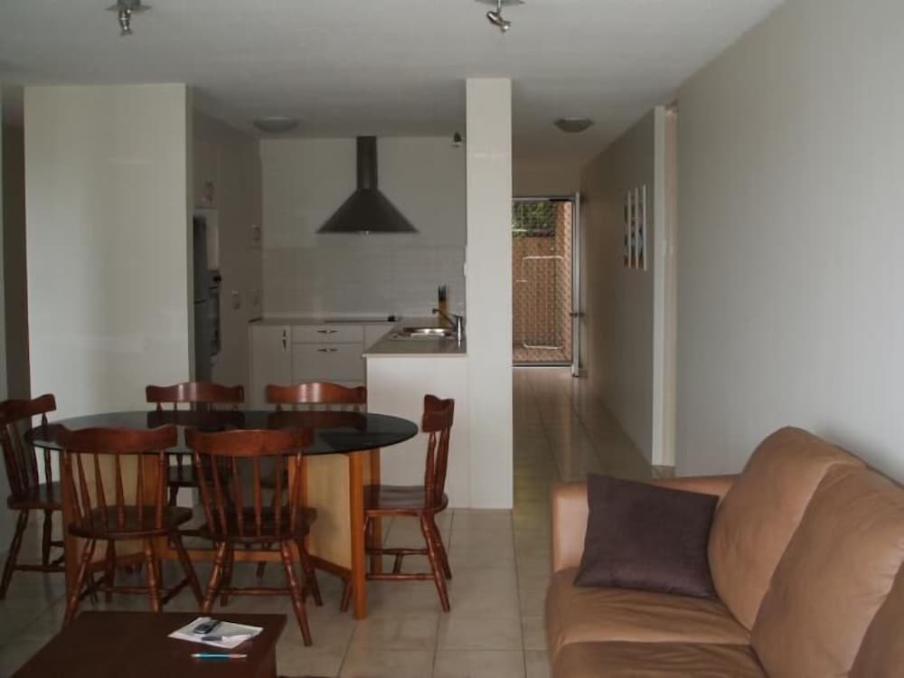 King's Row Holiday Apartments