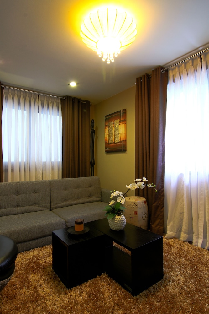 Boracay Suites