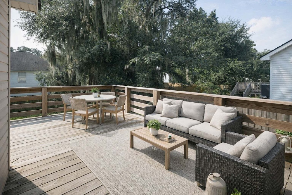 Bright 3br Home Near Hunter Aaf 3 Bedroom Home