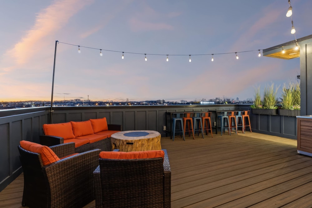 Two Homes Hot Tub Rooftop Deck in Nashville