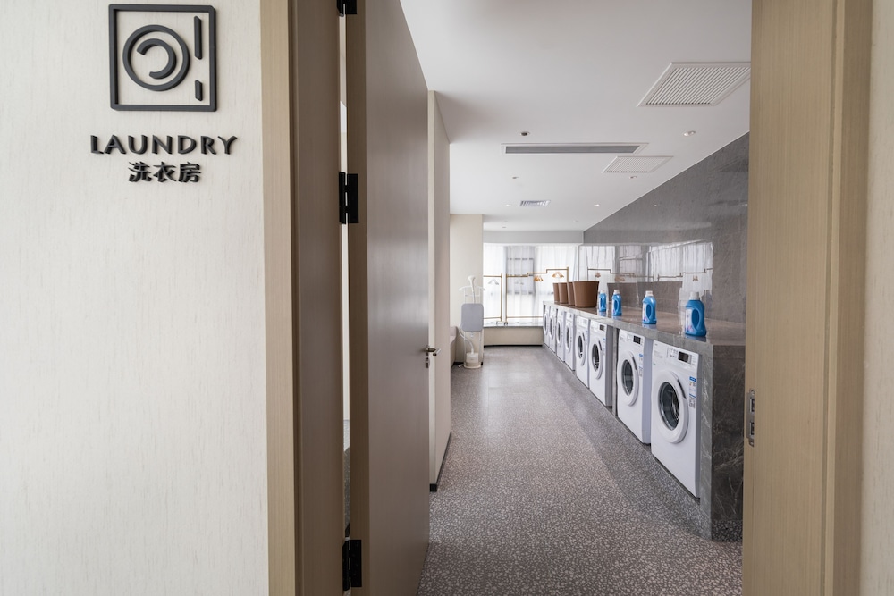 GZ Baiyun Airport MeHood Liz Hotel T1