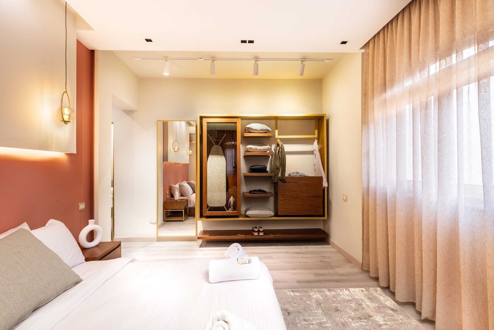 Xuru Stays I The Sleek & Ritzy 2 BDR 15 min From CAI Airpt
