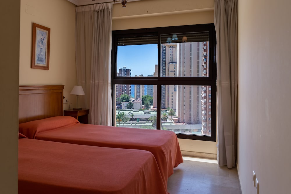 APARTAMENTOS GEMELOS 20 - BENINTER