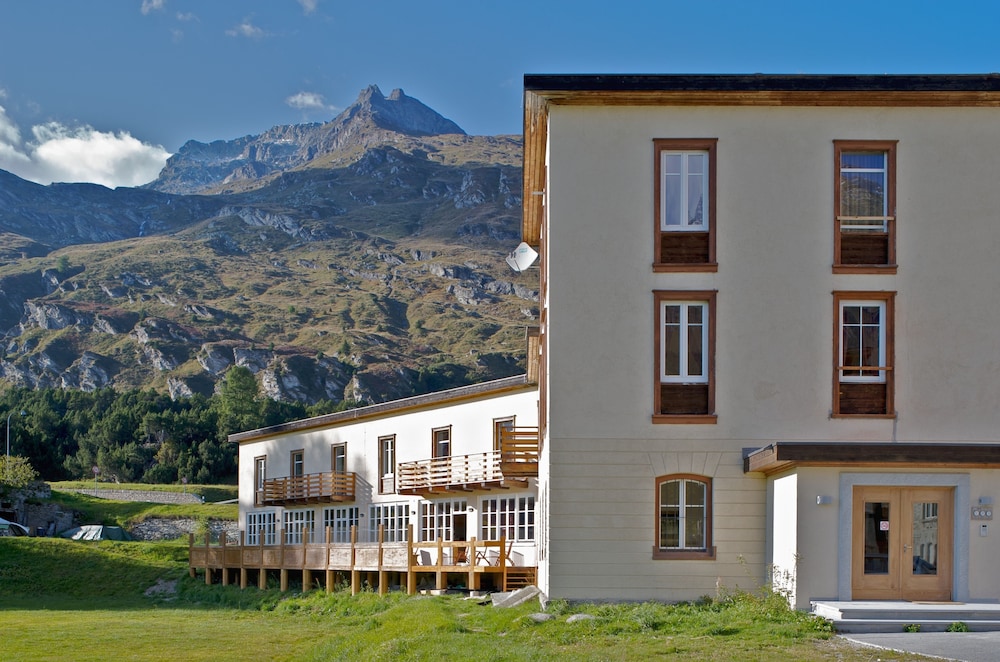 Maloja Club House