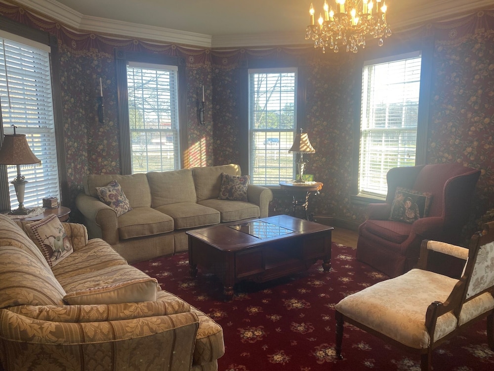 Apple Crest Inn