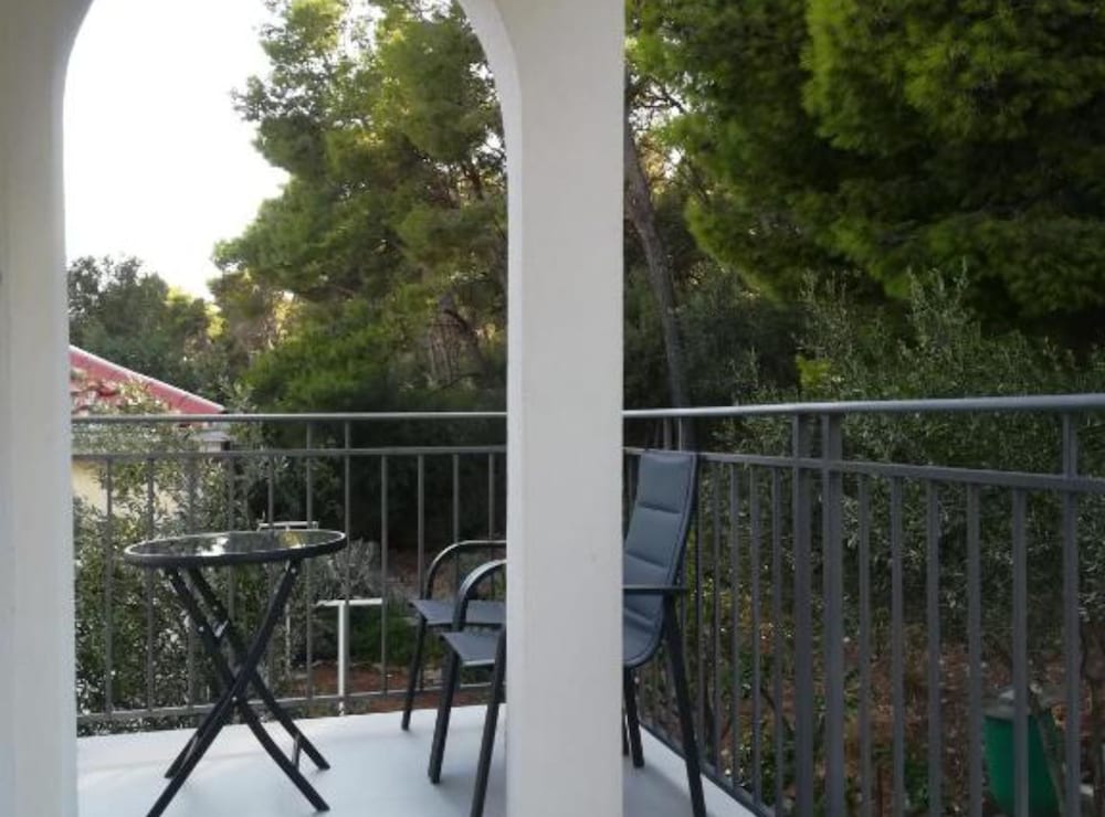 Apartment Domenico - 50 m From the sea
