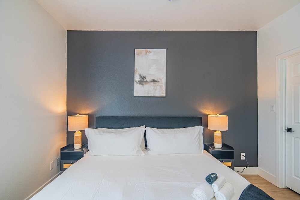ROVE LIVING/KL - Hideaway North Scottsdale
