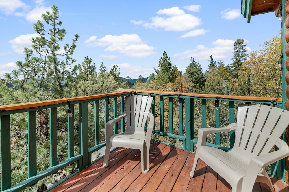 Wolf View Lodge