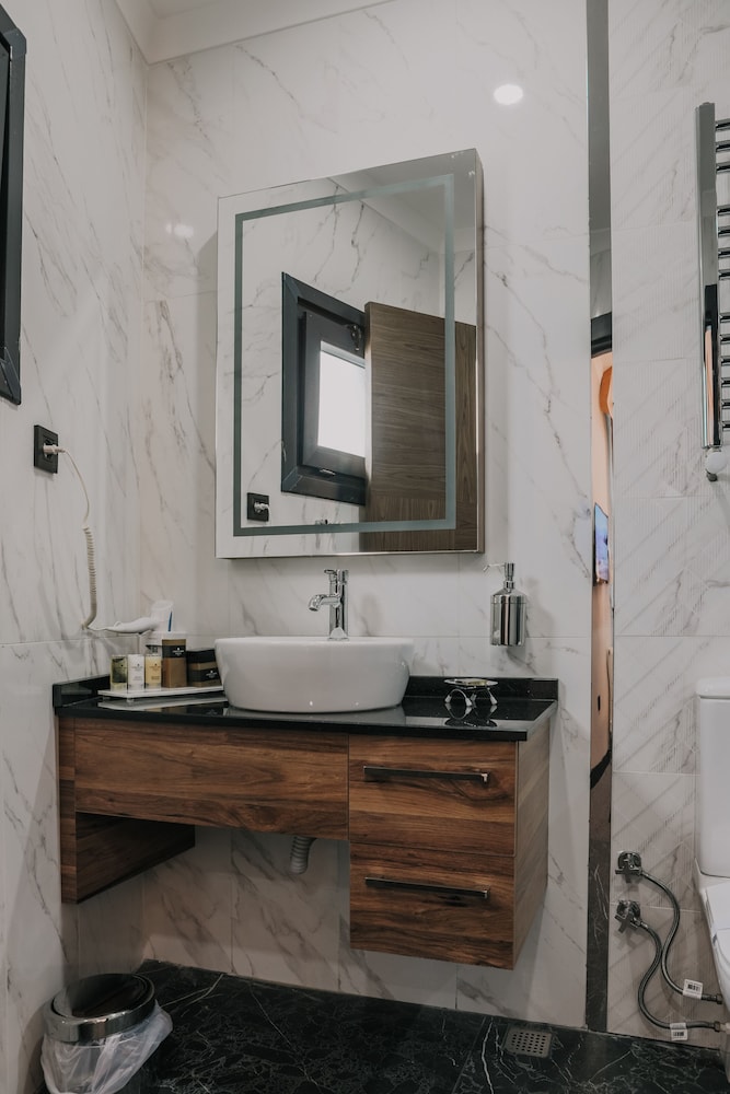 Grand Lark Otel - Image 80