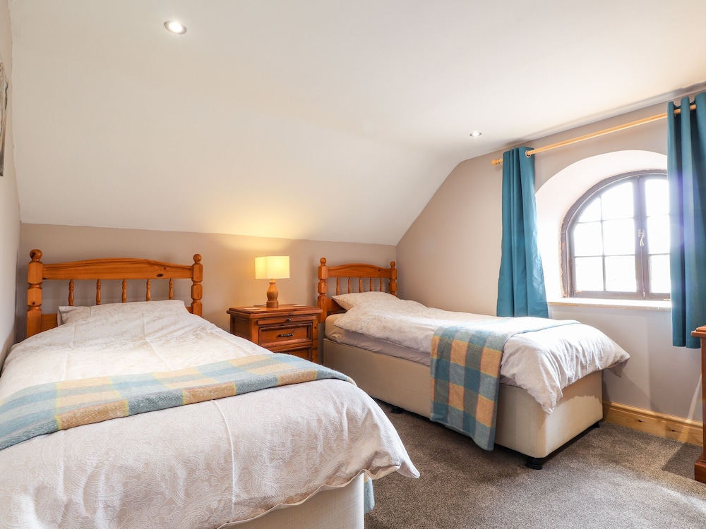 Barn Court Cottage