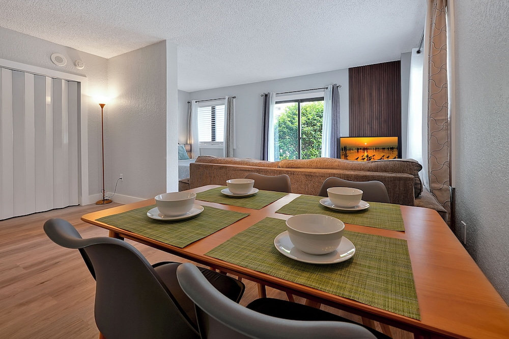 Premium Condos near Universal Studios