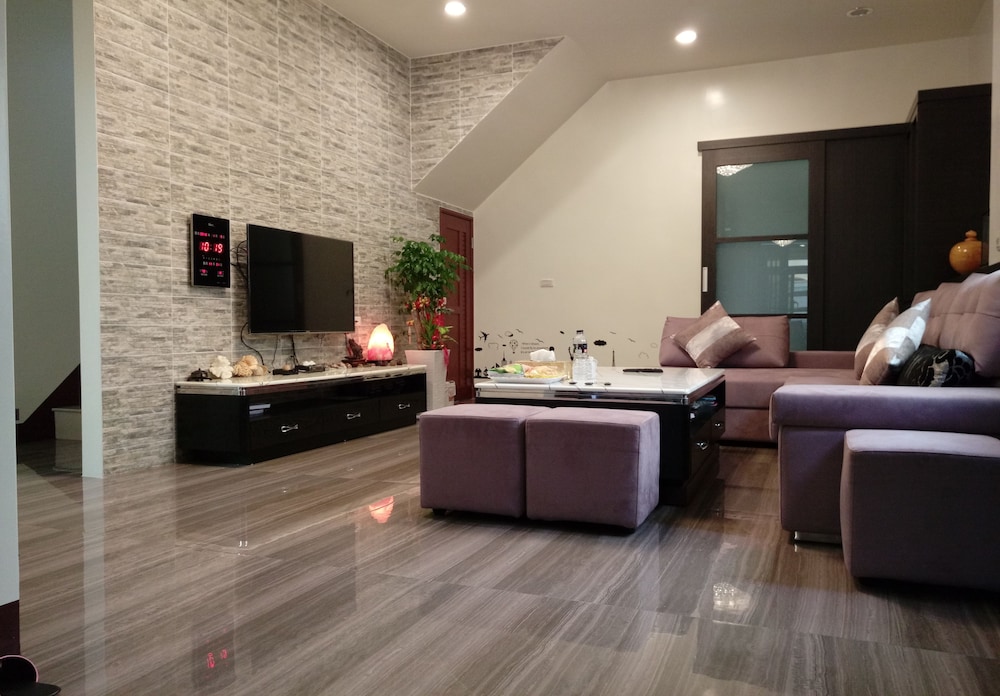 525B&B