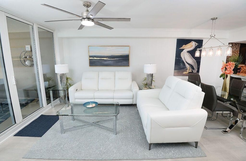 Emerald Beach 325