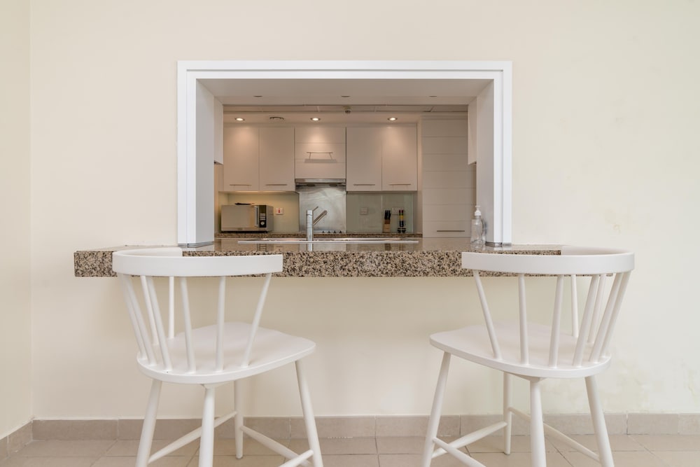 Lux BnB 2BD Amazing Burj View
