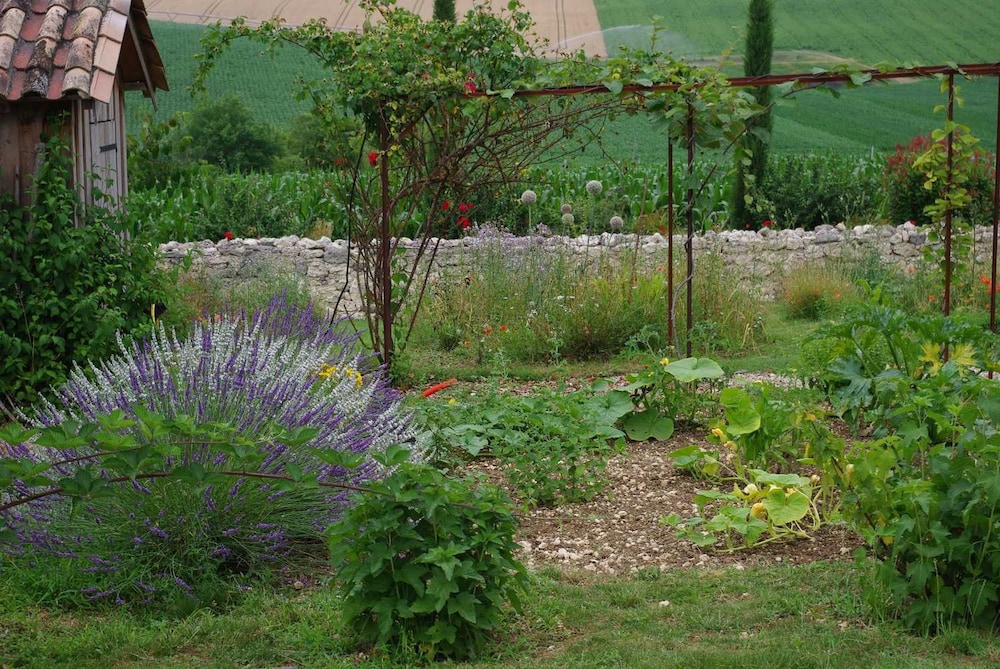 Le hameau des Coquelicots