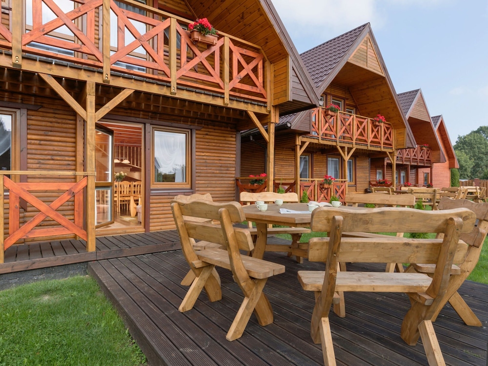 Comfortable Houses With Swimming Pools, Rewal view 4