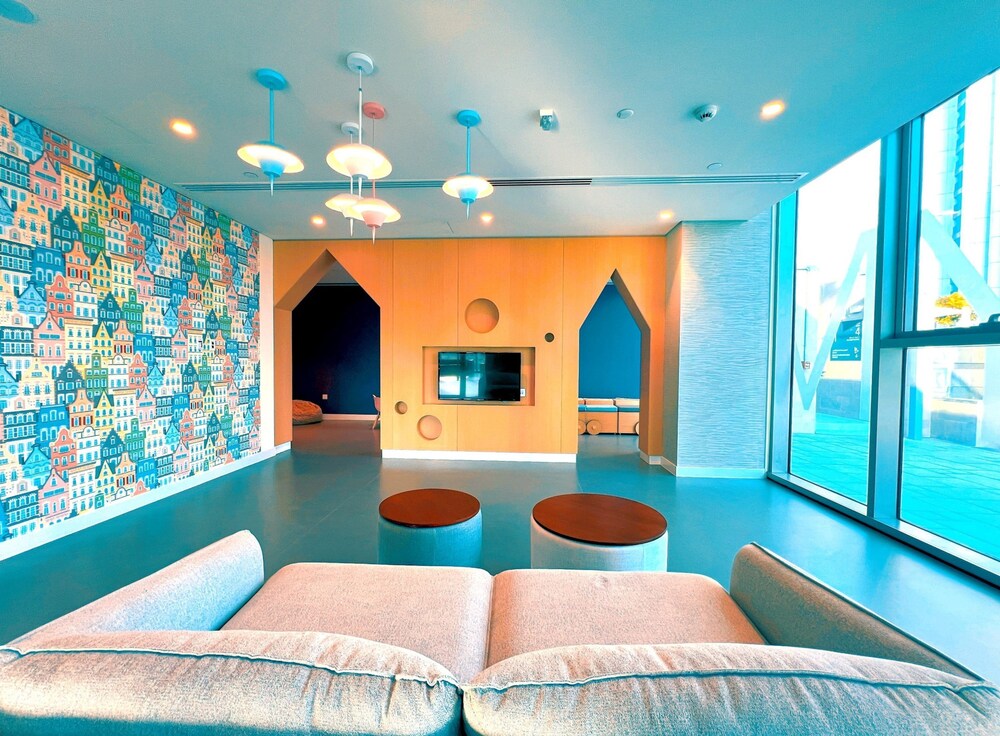 Sleek 2BR at Downtown Close to Dubai Mall
