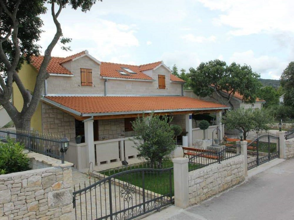 Photo 29