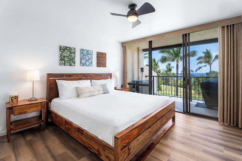 Fully Air-conditioned - Updated Top Floor Including Loft - Ocean Views - Vrkcv