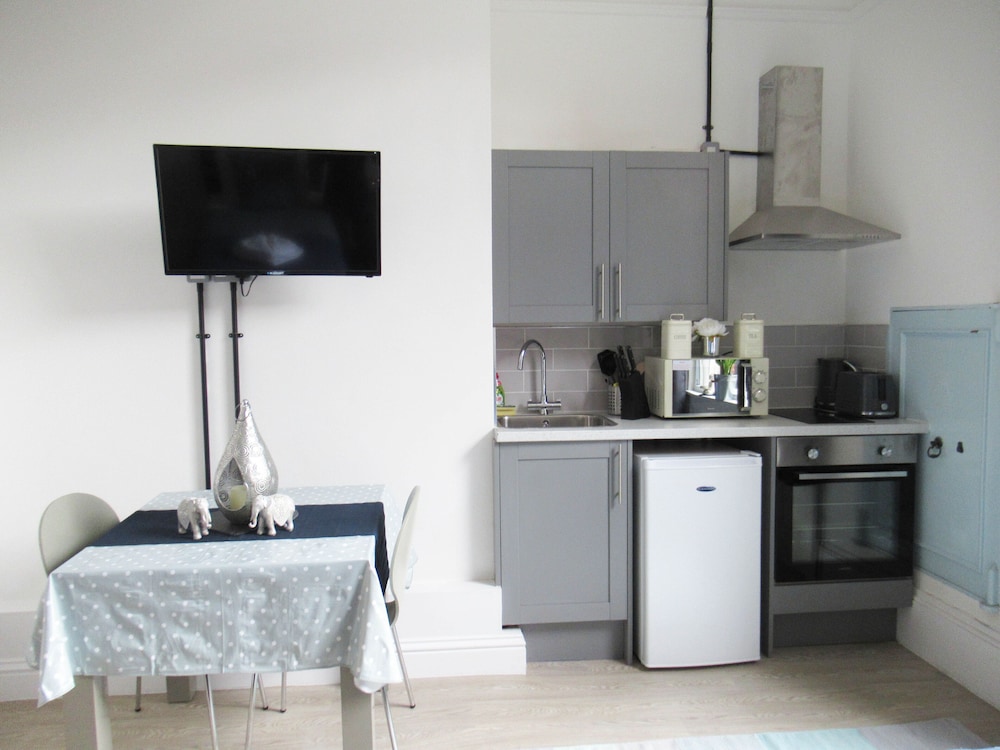 Queen Street Apartments