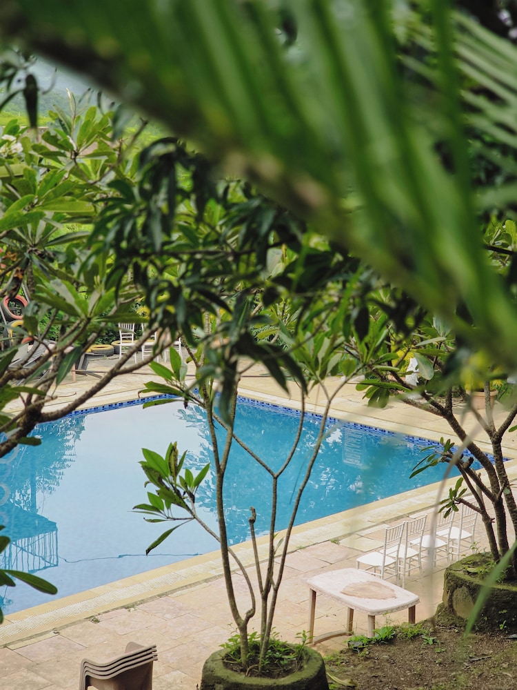Green View Resort