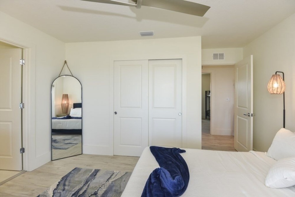 The White House On Flagler Beach - Unit 23 3 Bedroom Home